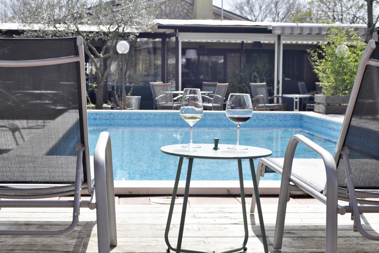 Boutique Mobile Homes Ulikarovinj (Adults Only) Exterior foto